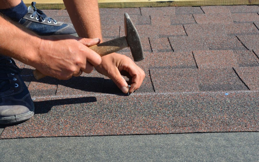 An In-Depth Analysis of the Benefits and Drawbacks of Asphalt Composite Shingles Compared to Other Roofing Materials, Focusing on Durability, Cost-Effectiveness, and Aesthetic Appeal