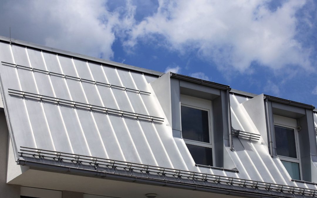 An In-Depth Analysis of the Benefits of Standing Seam Metal Roofs